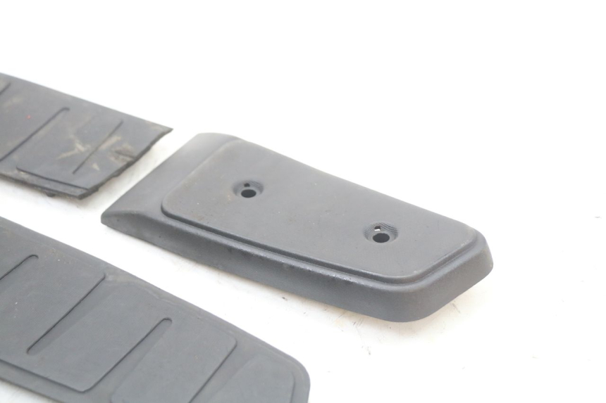 photo de FOOTBOARD MAT PIAGGIO MP3 LT 400 (2007 - 2012)