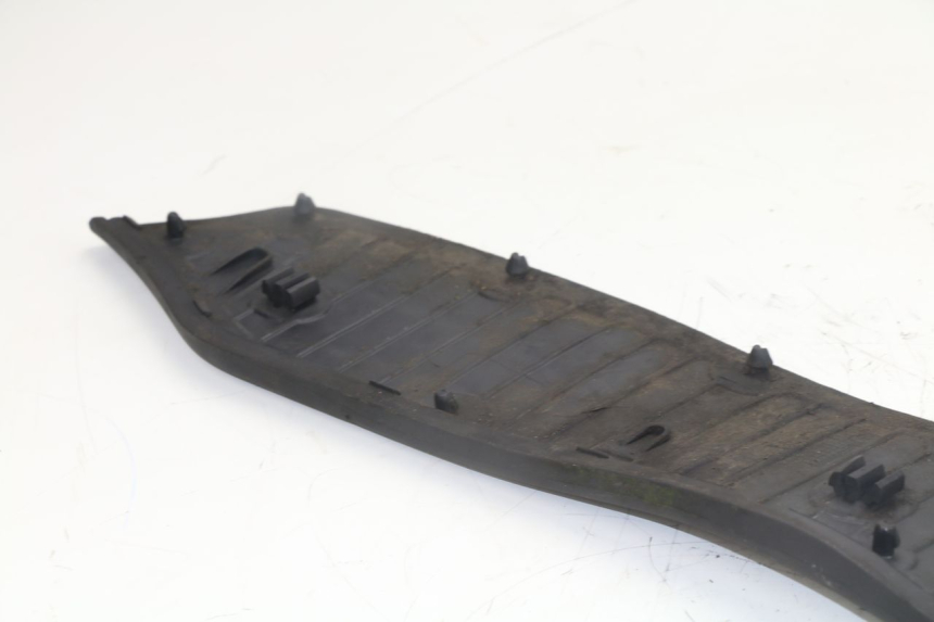 photo de FLOOR PANEL RUBBER PIAGGIO X10 500 (2012 - 2018)