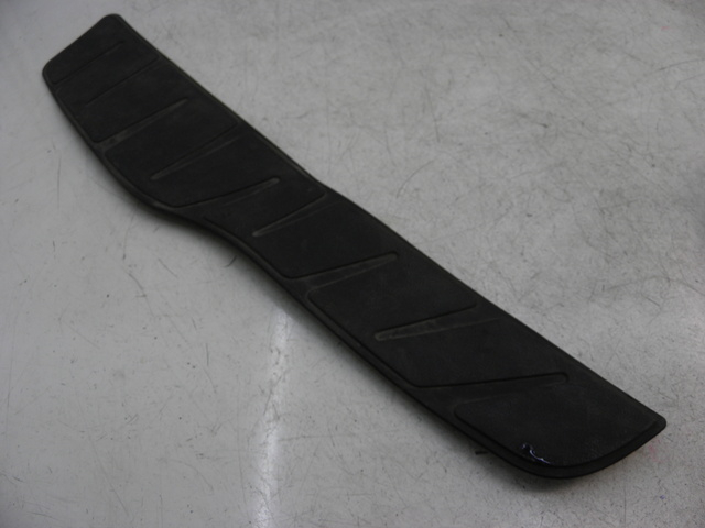 photo de FLOOR PANEL RUBBER PIAGGIO X8 125 (2004 - 2007)