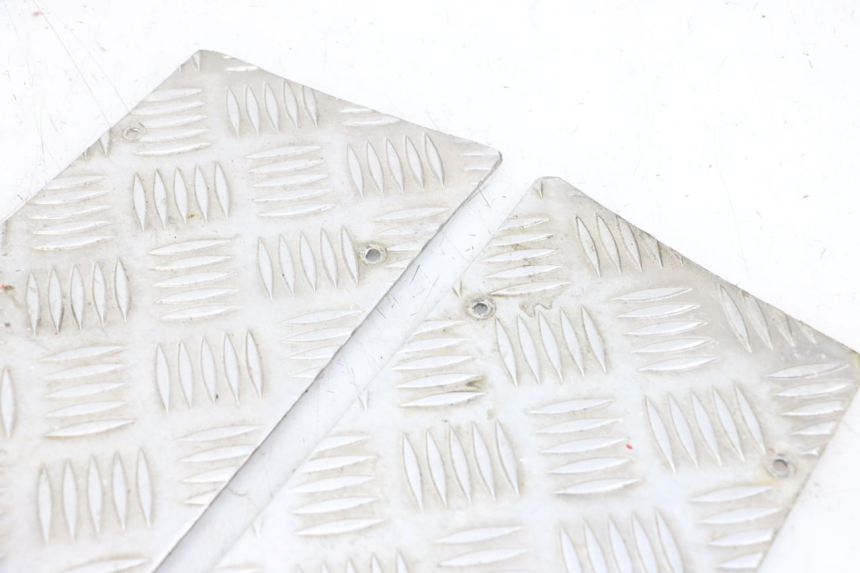 photo de FLOOR PANEL RUBBER LIGIER PULSE 3 1 (2014 - 2020) - Surface and material condition