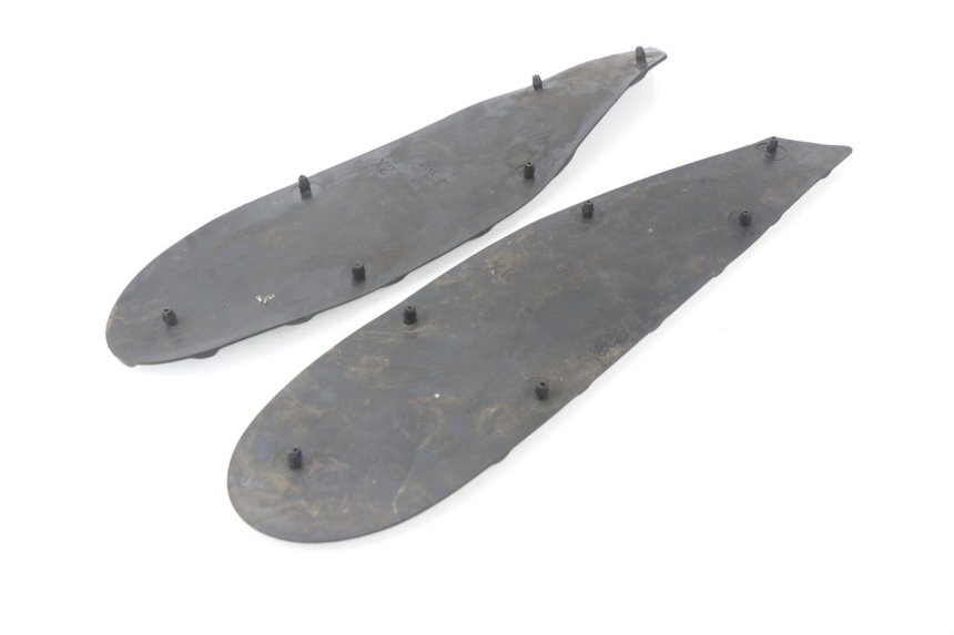 photo de FLOOR PANEL RUBBER APRILIA SR CARB LC 2T 50 (2004 - 2012)