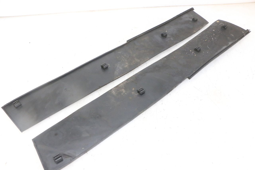 photo de FLOOR PANEL RUBBER PIAGGIO SUPER LX 125 (2000 - 2003)