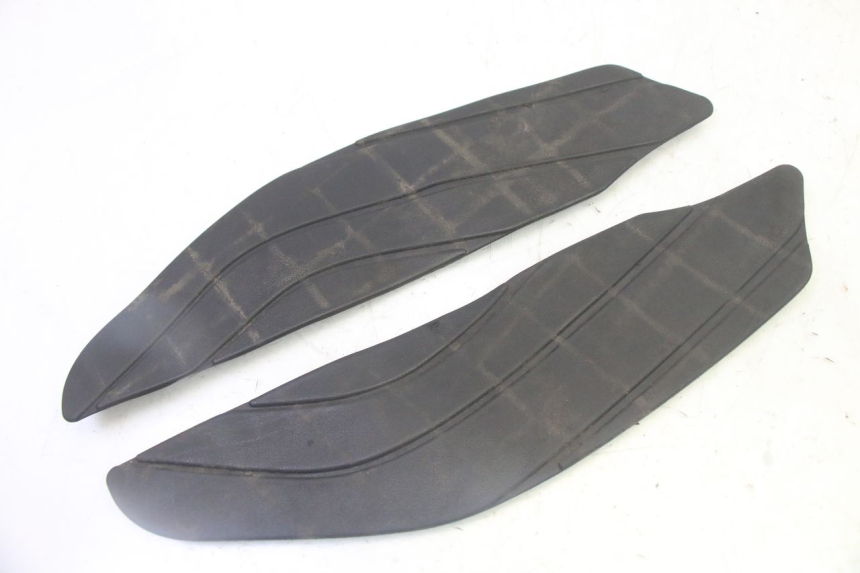 photo de FLOOR PANEL RUBBER YAMAHA X-CITY XCITY 125 (2007 - 2008)