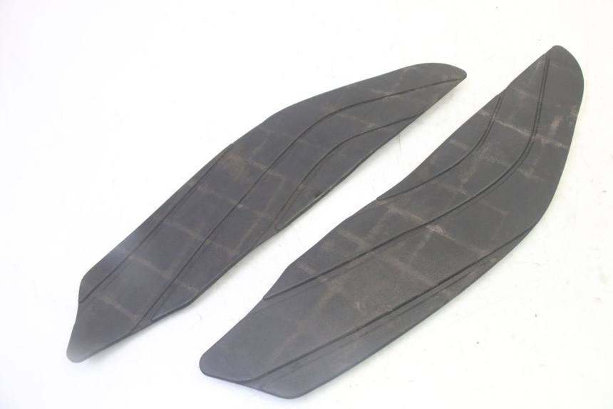 photo de FLOOR PANEL RUBBER YAMAHA X-CITY XCITY 125 (2007 - 2008)