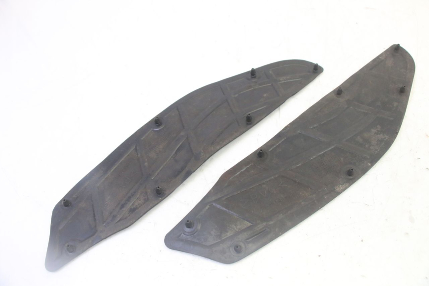 photo de FLOOR PANEL RUBBER YAMAHA X-CITY XCITY 125 (2007 - 2008)