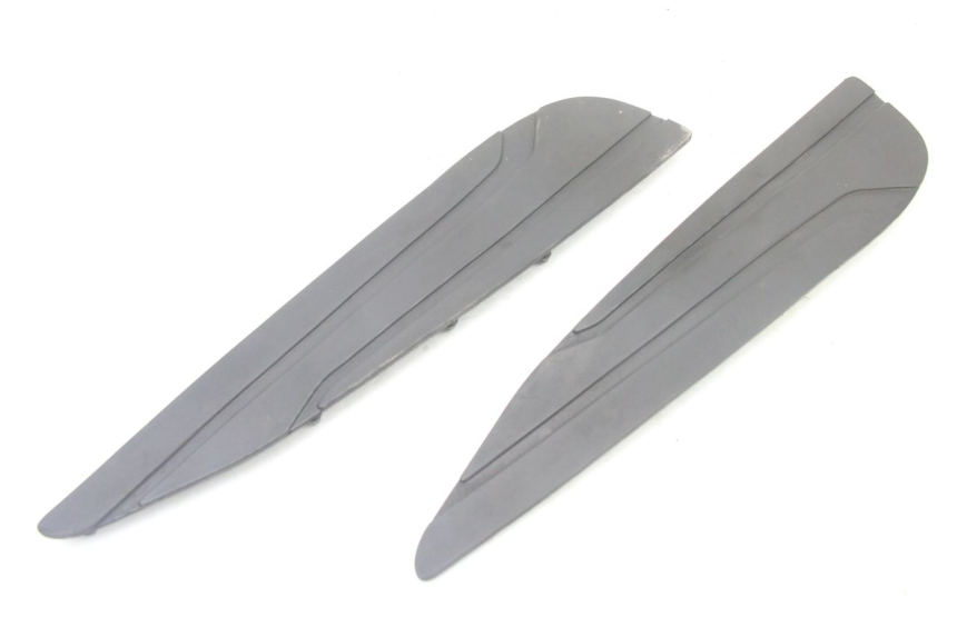 photo de FOOTBOARD MAT YAMAHA X-MAX XMAX 125 (2010 - 2014)
