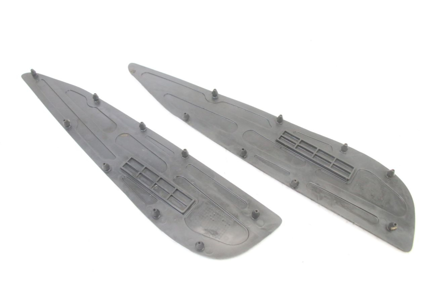 photo de FOOTBOARD MAT YAMAHA X-MAX XMAX 125 (2010 - 2014)
