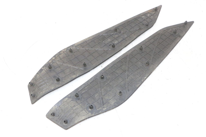 photo de FOOTBOARD MAT YAMAHA X-MAX XMAX 250 (2006 - 2009)