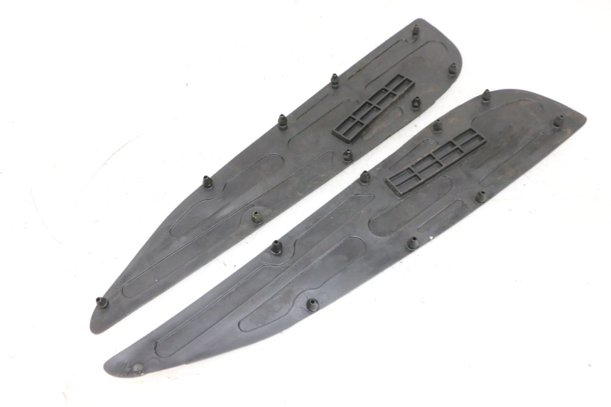 photo de FOOTBOARD MAT YAMAHA X-MAX XMAX 125 (2010 - 2013) - Alternative perspective