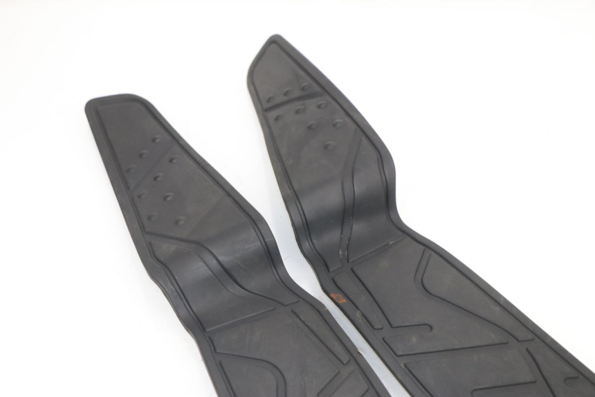 photo de FLOOR PANEL RUBBER KYMCO XCITING 500 (2007 - 2010)