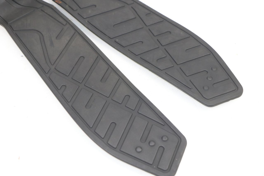 photo de FLOOR PANEL RUBBER KYMCO XCITING 500 (2007 - 2010)