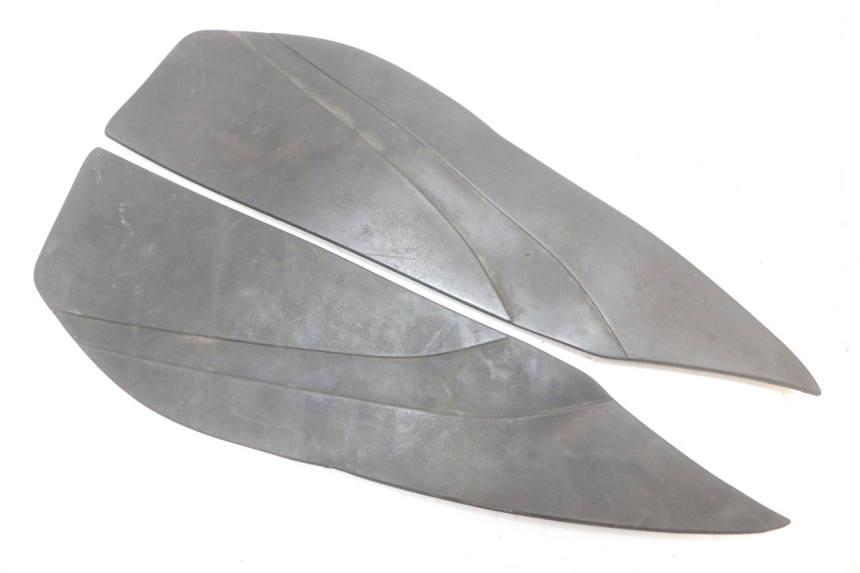 photo de FOOTBOARD MAT YAMAHA XMAX X-MAX ABS 125 (2017 - 2020)