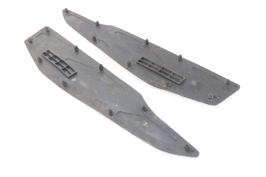 photo de FOOTBOARD MAT YAMAHA YP X-MAX XMAX 400 (2014 - 2017)