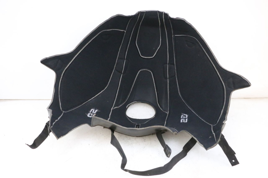 photo de FUEL TANK COVER BMW R GS 1250 (2021 - 2024) - Technical close-up