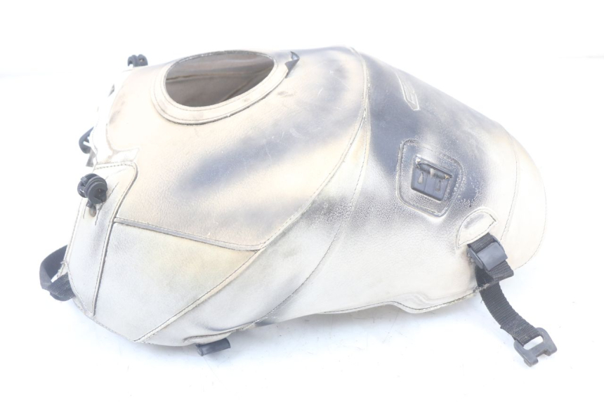 photo de FUEL TANK COVER SUZUKI GSR 750 (2011 - 2017)