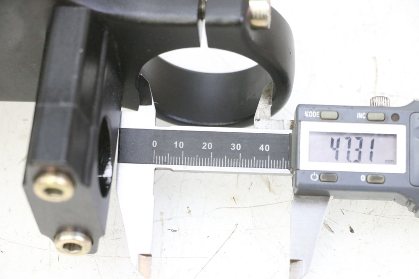 photo de FORK HEAD APOLLO RFZ 125