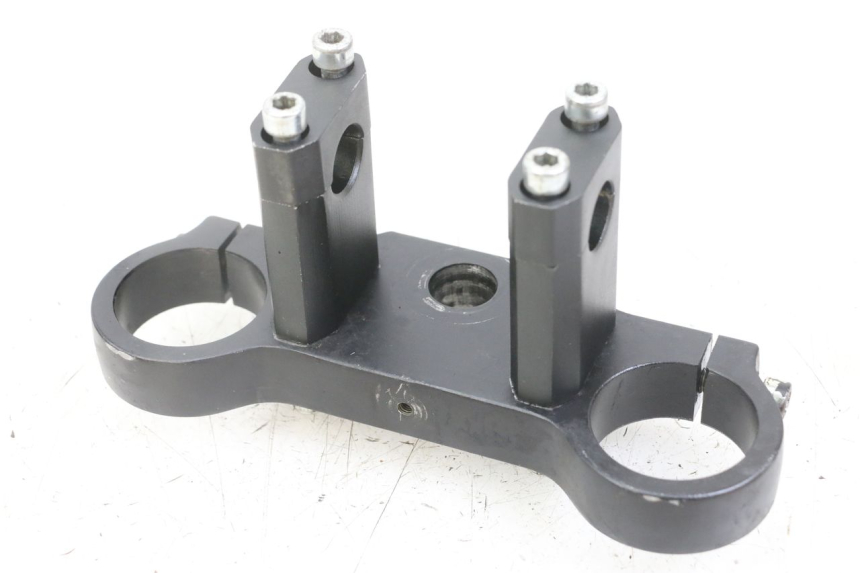photo de UPPER FORK YOKE APOLLO RFZ 125