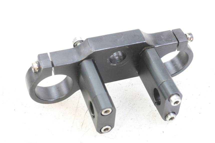 photo de UPPER FORK YOKE APOLLO RFZ 125