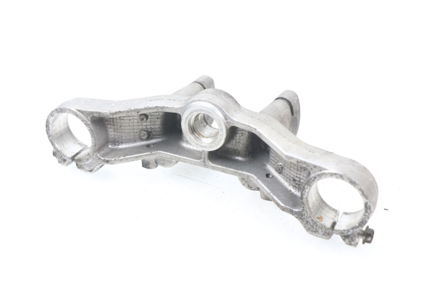 photo de UPPER TRIPLE CLAMP SUZUKI BURGMAN 650 (2002 - 2004)