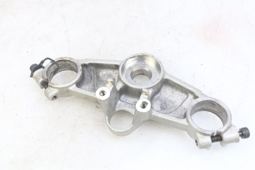 photo de UPPER TRIPLE CLAMP HONDA CBR F SC25 1000 (1989 - 1992)