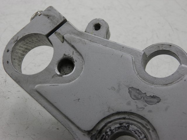 photo de UPPER FORK YOKE DAELIM VJ ROADWIN 125 (2008 - 2010) - Zoom on usage condition