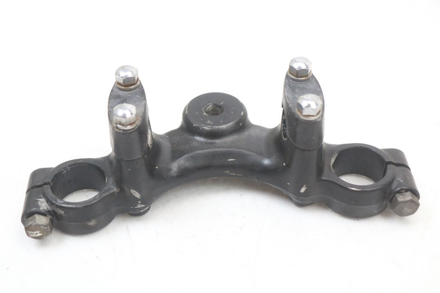 photo de UPPER FORK YOKE SUZUKI GN 125 (1997 - 2000)
