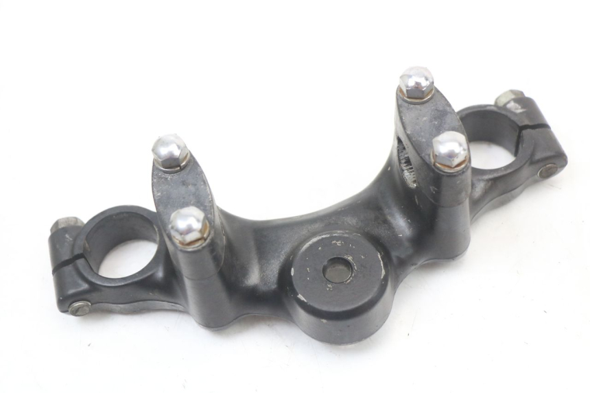 photo de UPPER FORK YOKE SUZUKI GN 125 (1997 - 2000)
