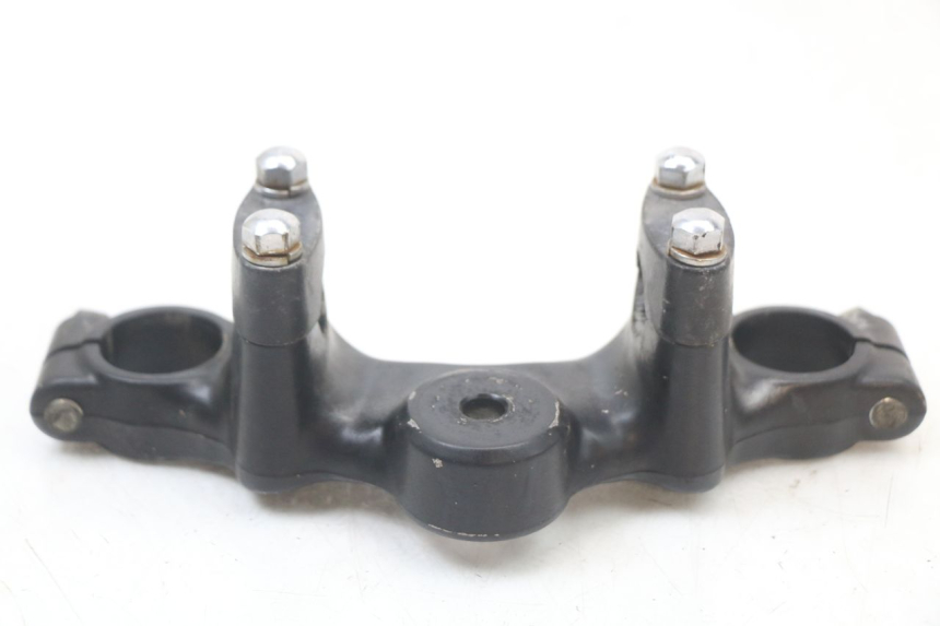 photo de UPPER FORK YOKE SUZUKI GN 125 (1997 - 2000)