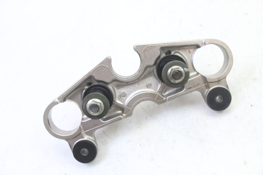 photo de UPPER FORK CLAMP SUZUKI GS GSE 500 (2001 - 2003)