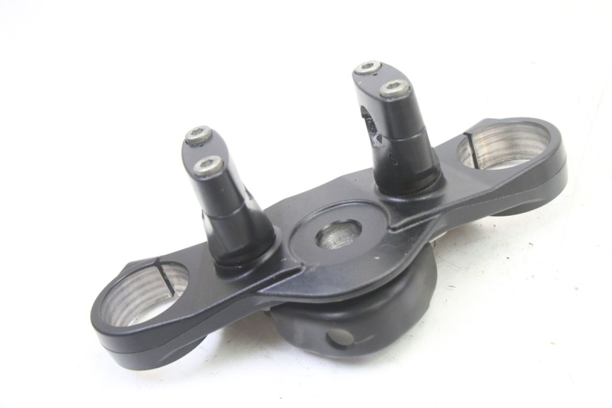 photo de UPPER FORK YOKE SUZUKI GSR 750 (2011 - 2017)