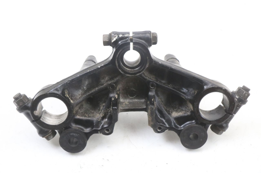 photo de UPPER FORK YOKE SUZUKI GSX E 250 (1982 - 1983)