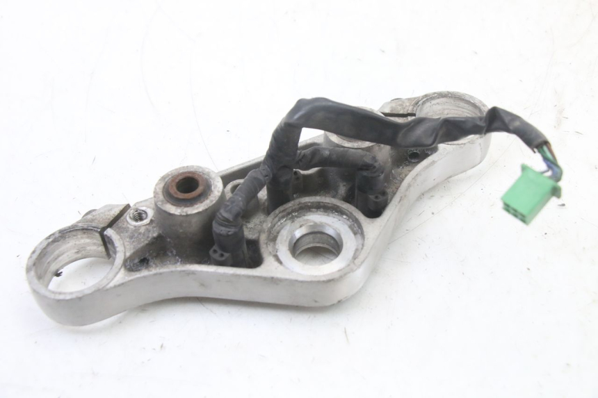 photo de UPPER FORK YOKE HONDA VT C2 SHADOW 750 (1997 - 2001)