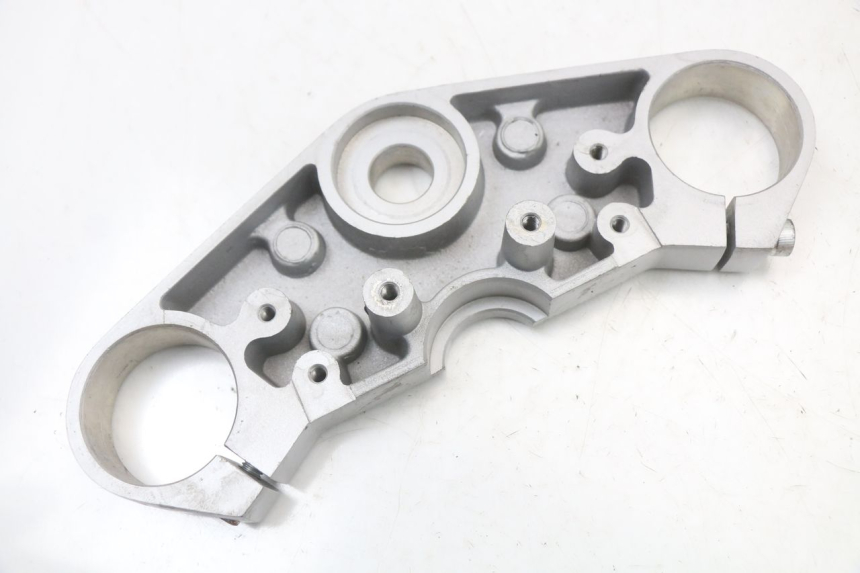photo de UPPER FORK YOKE HYOSUNG GTR 125 (2006 - 2008)