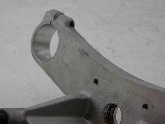 photo de UPPER FORK YOKE KYMCO XCITING RI ABS 500 (2010) - Component detail