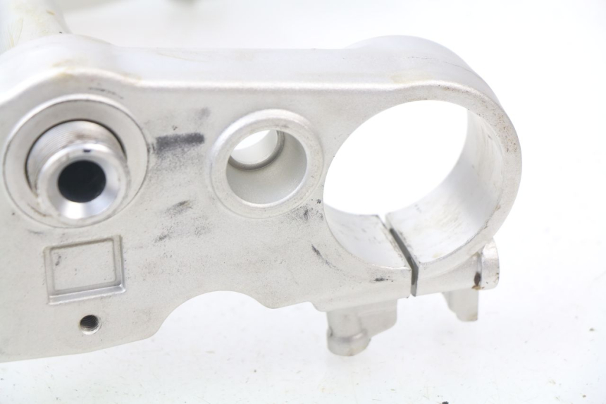 photo de UPPER FORK YOKE ASIAWING NC ENDURO 250 (2015 - 2021)
