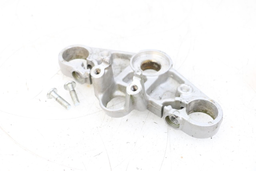 photo de UPPER FORK YOKE HONDA NSR R 125 (1994 - 2003) - Alternative perspective