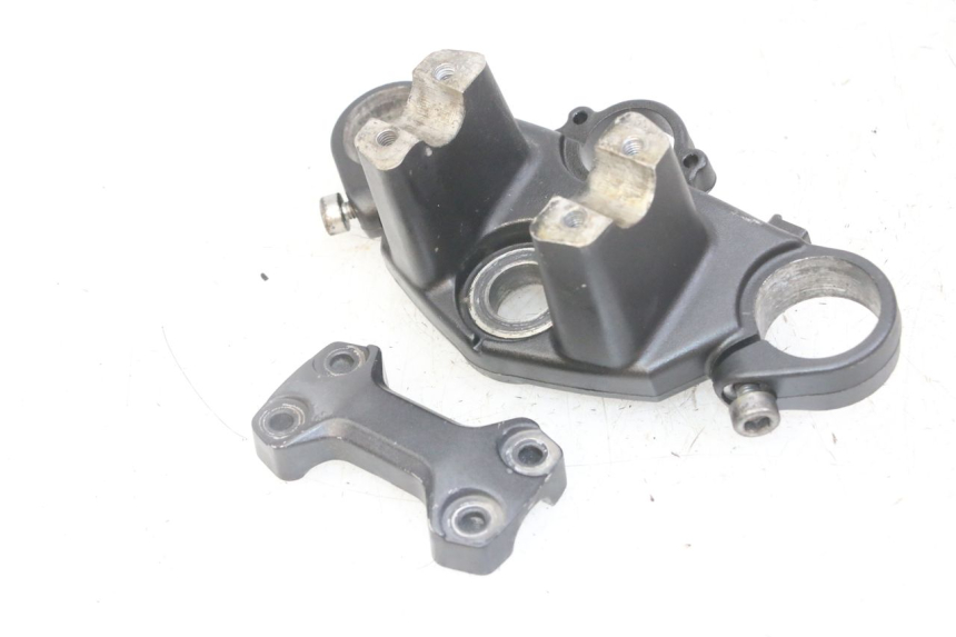 photo de UPPER FORK YOKE HONDA NTV DEAUVILLE ABS 700 (2007 - 2016)