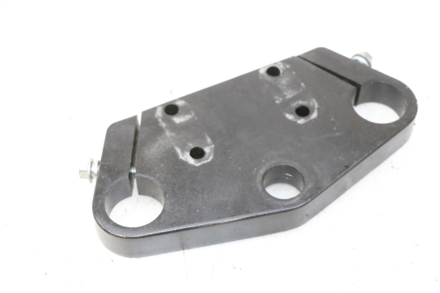 photo de UPPER FORK YOKE APOLLO RFZ 125