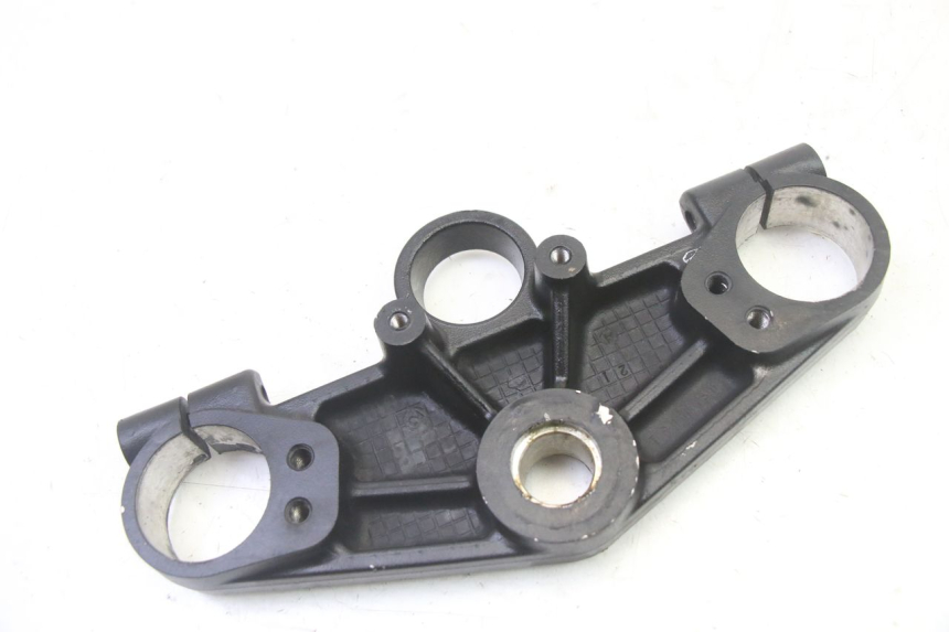 photo de UPPER FORK YOKE TRIUMPH SPRINT 900 (1995 - 1998)
