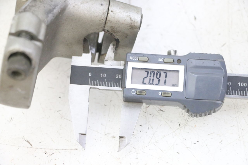 photo de UPPER FORK YOKE YAMAHA TDR DELTABOX 125 (1993 - 2003)