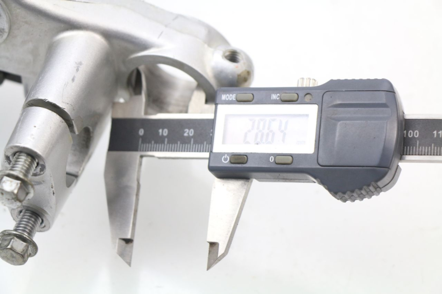 photo de UPPER FORK YOKE YAMAHA TTR 125 (2000 - 2020)