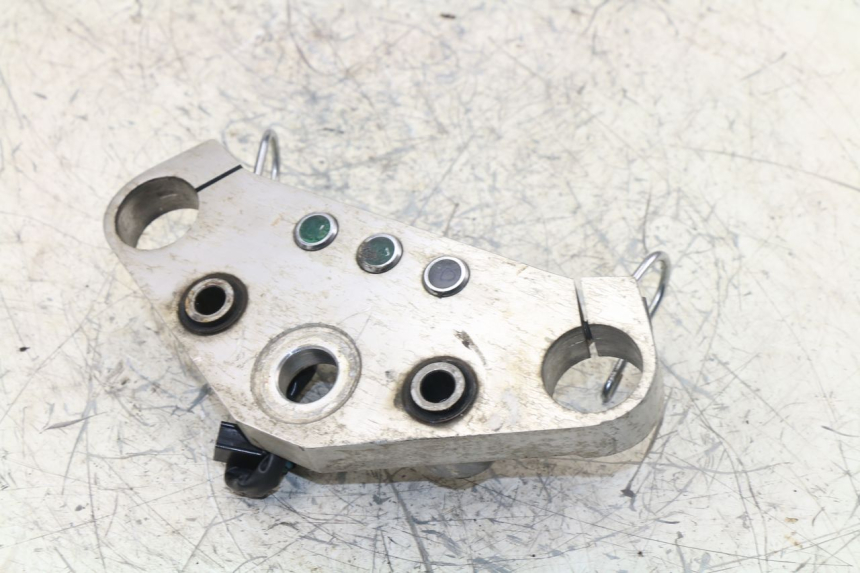 photo de UPPER FORK YOKE DAELIM VT 125 (1998 - 2003)