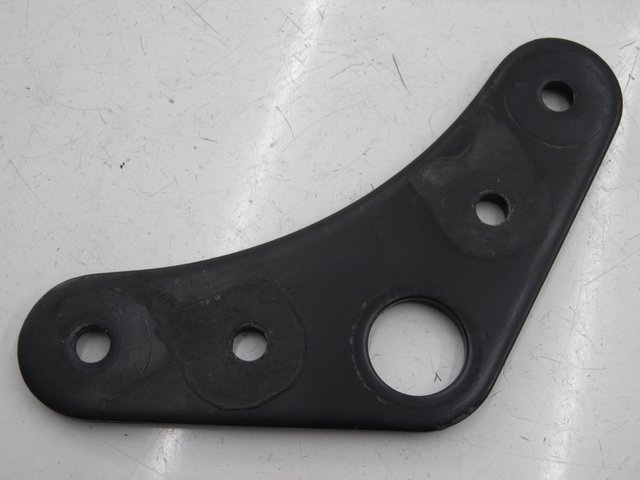 photo de UPPER TRIPLE CLAMP YAMAHA SR 125 (1982 - 2003)