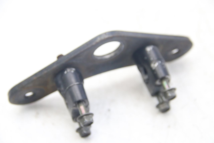 photo de UPPER TRIPLE CLAMP YAMAHA SR 125 (1982 - 2003)
