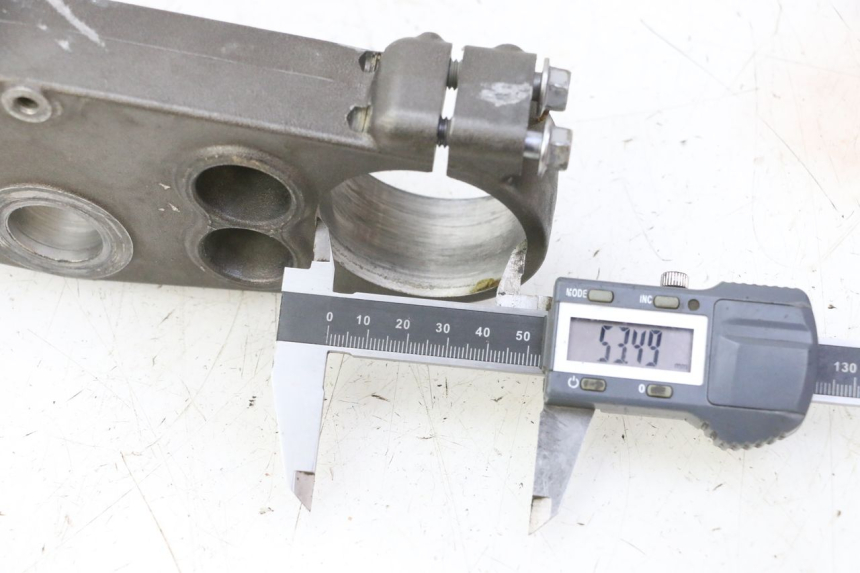 photo de UPPER FORK YOKE YAMAHA YZ-F YZF 250 (2014 - 2018)