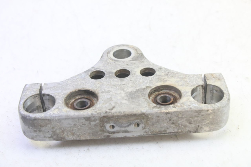 photo de UPPER FORK YOKE KYMCO ZING 125 (1997 - 2003) - Alternative perspective