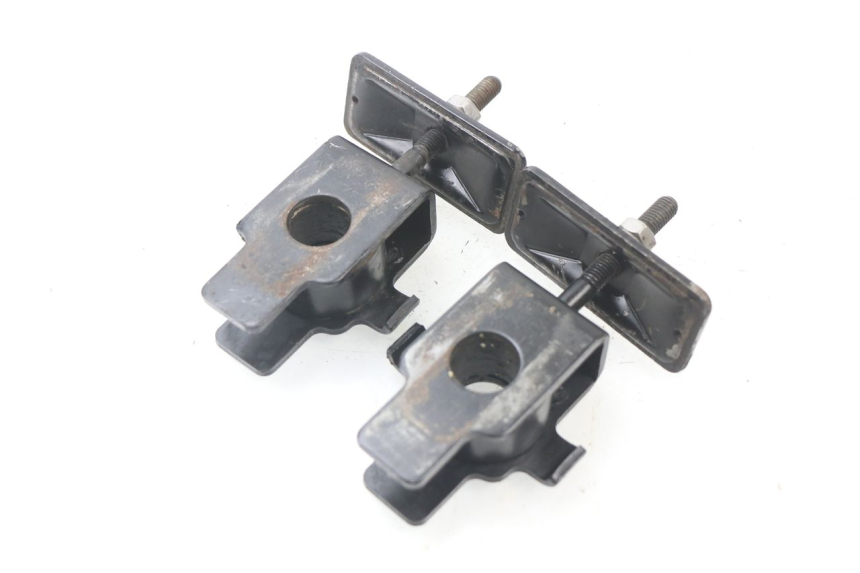 photo de CHAIN TENSIONER HONDA CBF 500 (2004 - 2007)