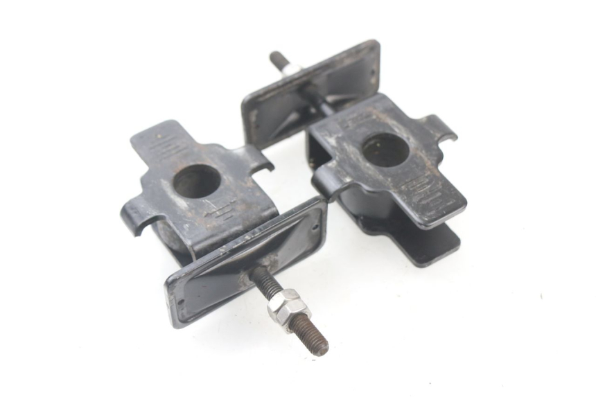 photo de CHAIN TENSIONER HONDA CBF 500 (2004 - 2007)