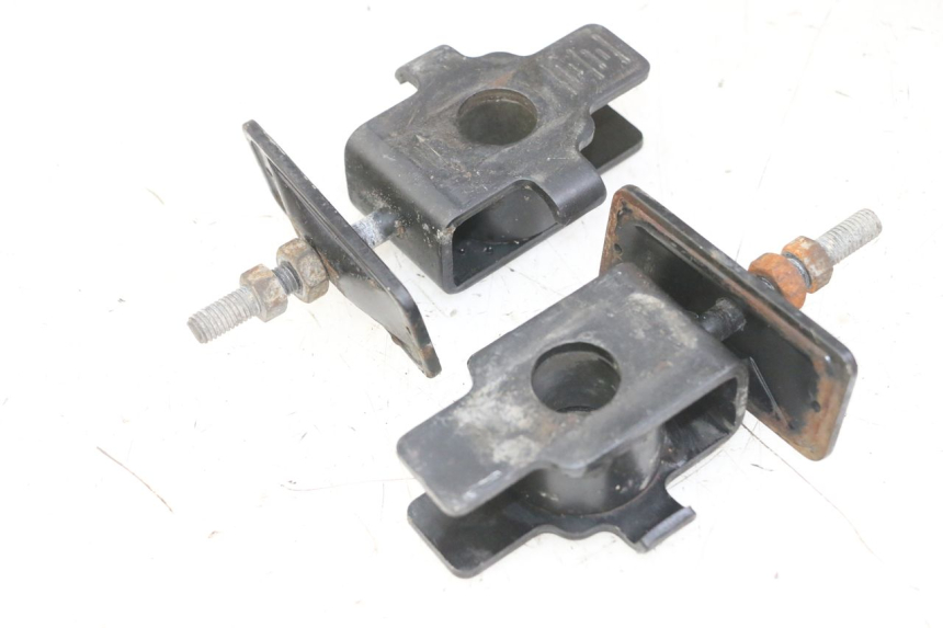 photo de CHAIN TENSIONER HONDA CBF 500 (2004 - 2007)