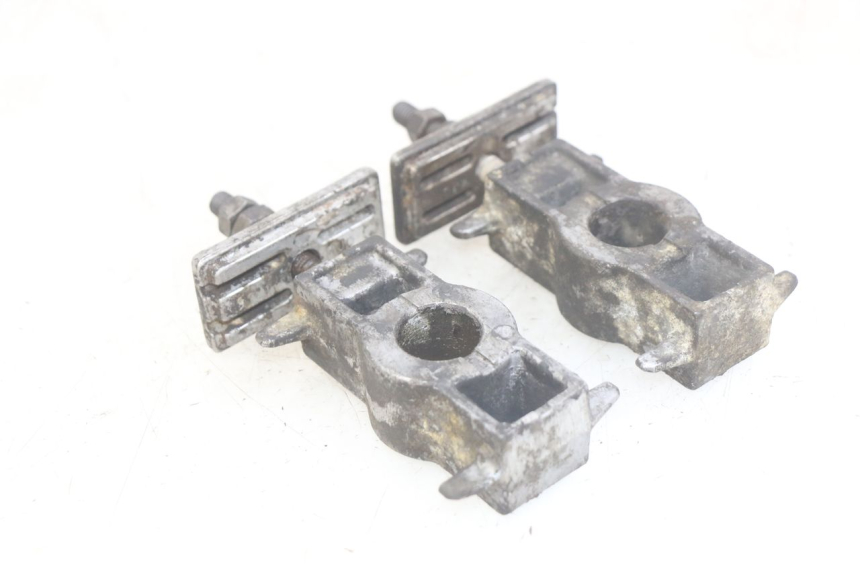 photo de CHAIN TENSIONER HONDA CBR F SC25 1000 (1989 - 1992)